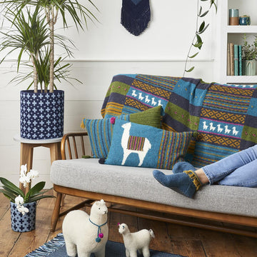 Cosy Alpaca Blankets & Bed Runners
