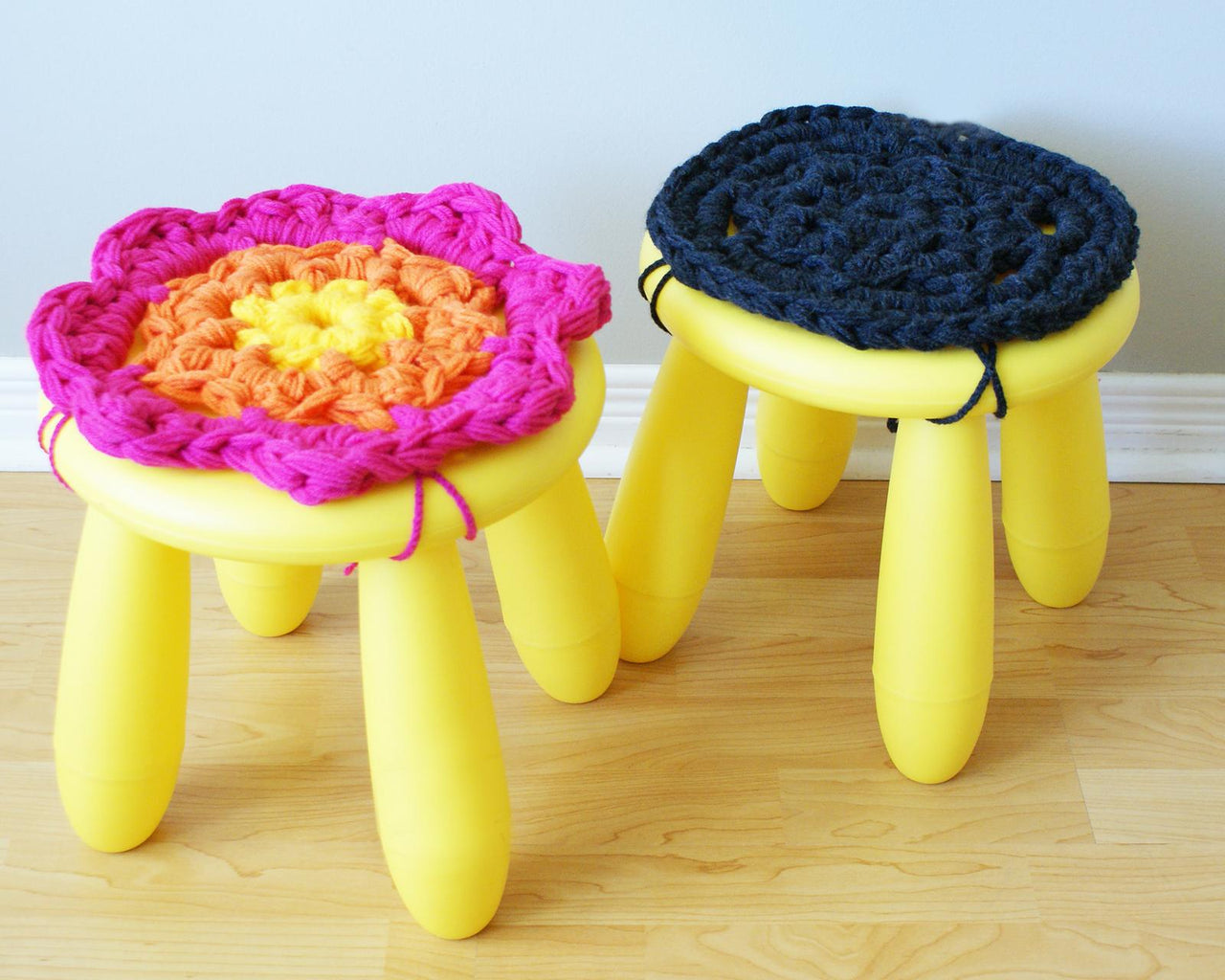Super Chunky Crochet Stool Cover (12" diameter) (pillow001)