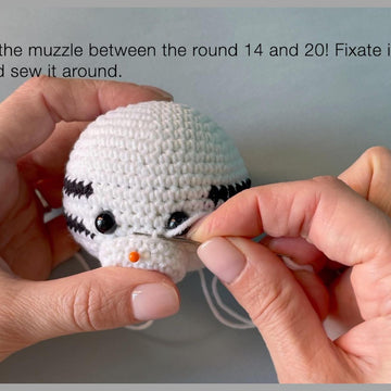 Safari zebra rattle with ring