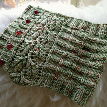 Hollyfrost Cowl
