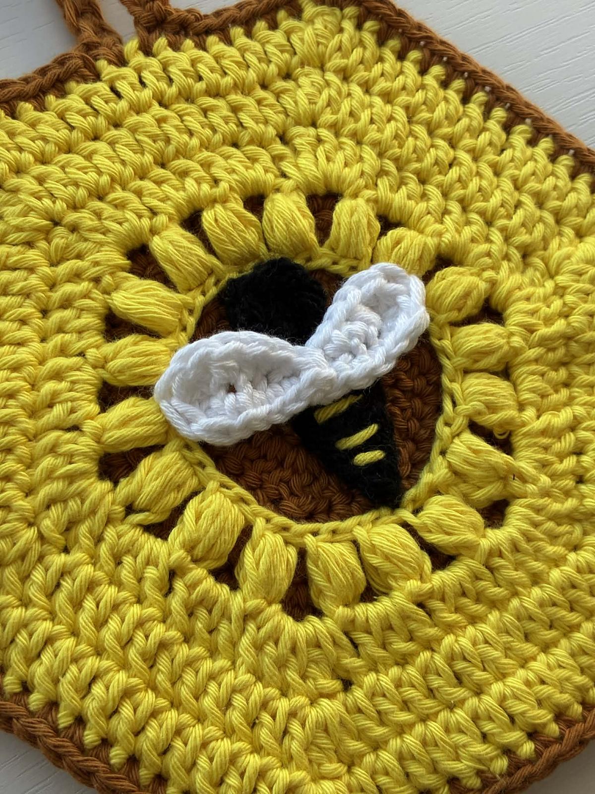 Honeybee Hot Pad