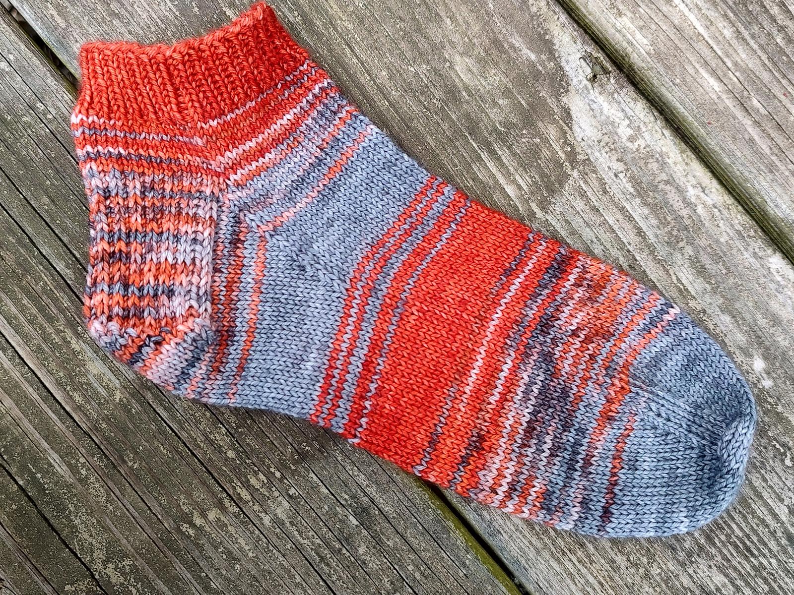 Rainbow Fade Shortie Socks