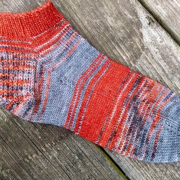 Rainbow Fade Shortie Socks