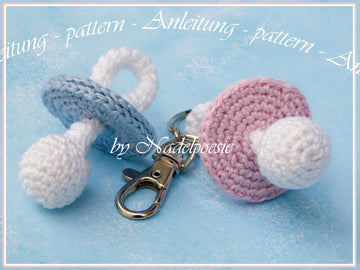 Comforter keychain, amigurumi