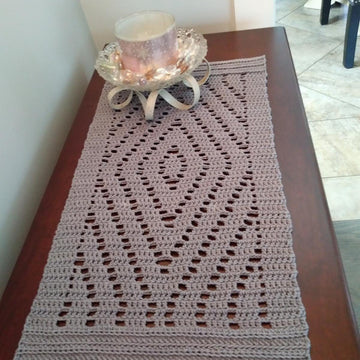 Dundarave Table Runner
