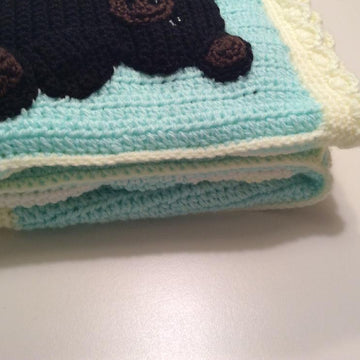 PAWSitively unBEARably cute baby blanket pattern