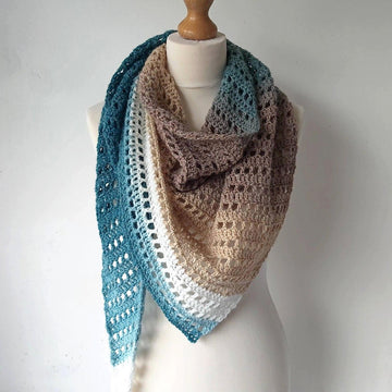 Easy Cake Yarn Shawl