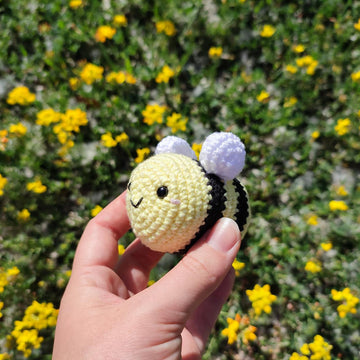Bee amigurumi
