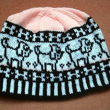 Comic dog "Nachgelaufen" beanie