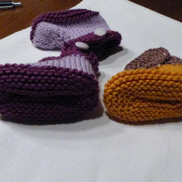 Strickanleitung Babyschuhe / Booties kombiniert mit Häkeln