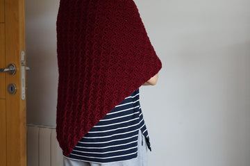 Corner  triangular shawl