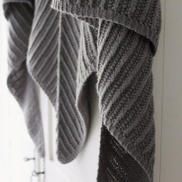 BLAVAND Shawl