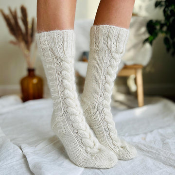 Cable knee socks