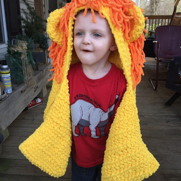 Lion hooded scarf