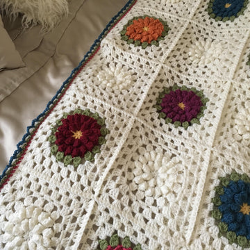 Flower crochet blanket