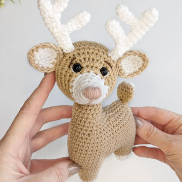 Deer crochet pattern, Christmas reindeer amigurumi pattern