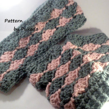 Aoibhinn's Headband and Mittens - Lovely Shell Stitch