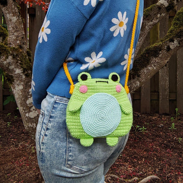 Crossbody Froggy Bag