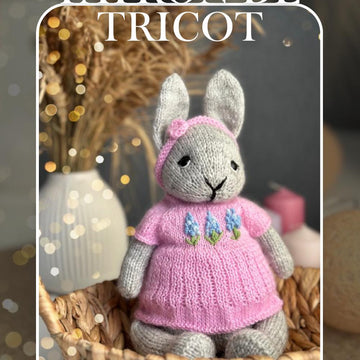 Knitting pattern Bunny in dress