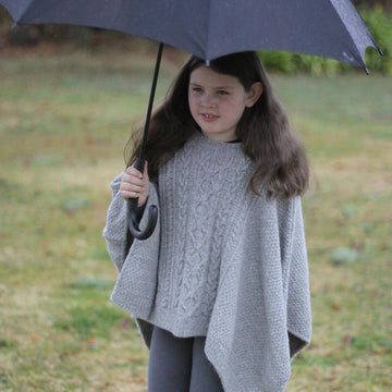 Saunders Poncho Mini