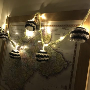 Baa Hum Bug Chunky Bauble Bunting