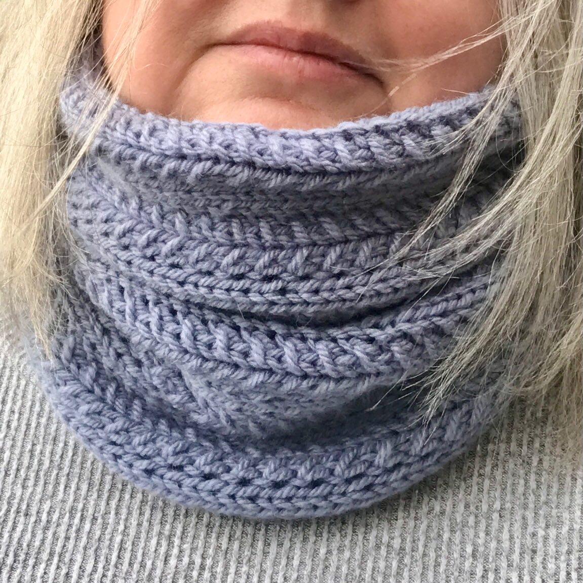 Pine Needle Cowl