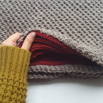 Busy bee cowl