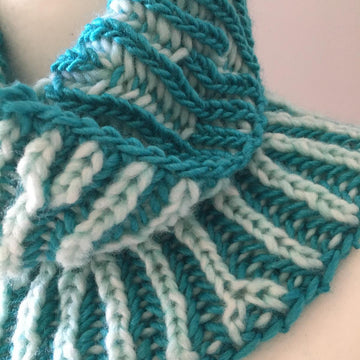 Victoria cowl