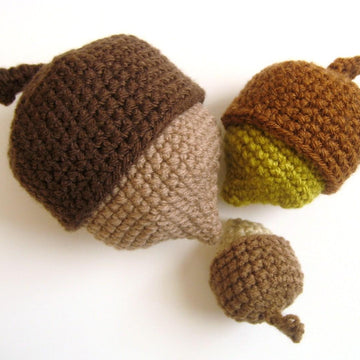 Nesting Acorns Crochet Pattern