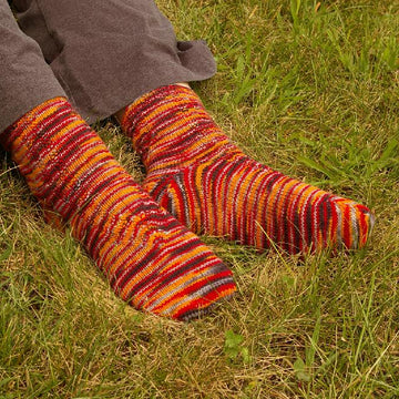 Converging Flow Socks
