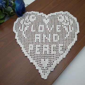 LOVE AND PEACE Filet Doily
