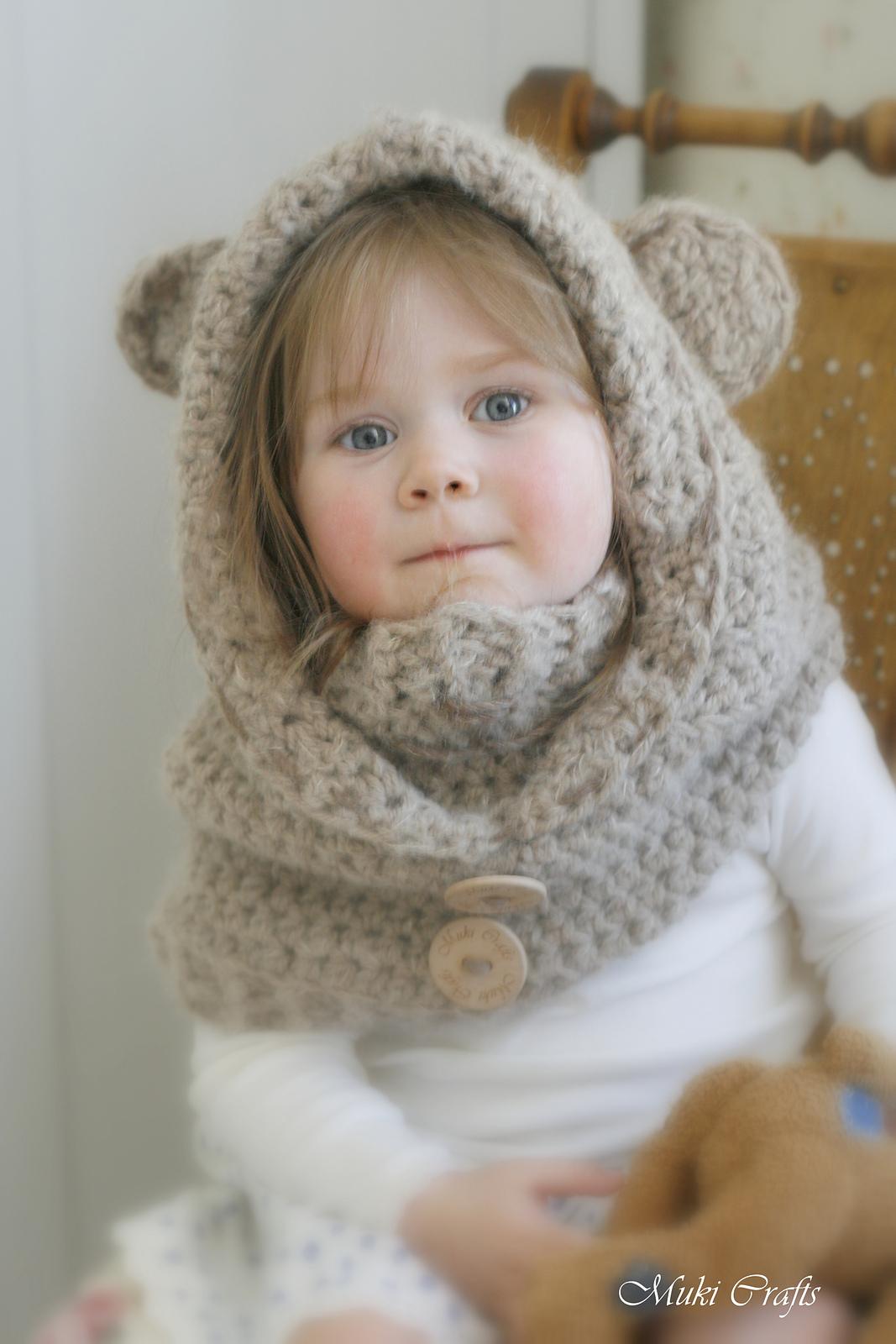 Jacob hooded cowl