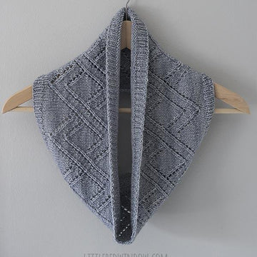 Mary Lace Cable Cowl