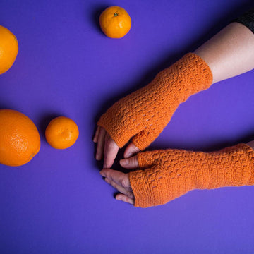 Orange crush crochet mittens