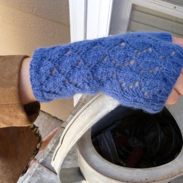 To bead or not to bead Fingerless Gloves