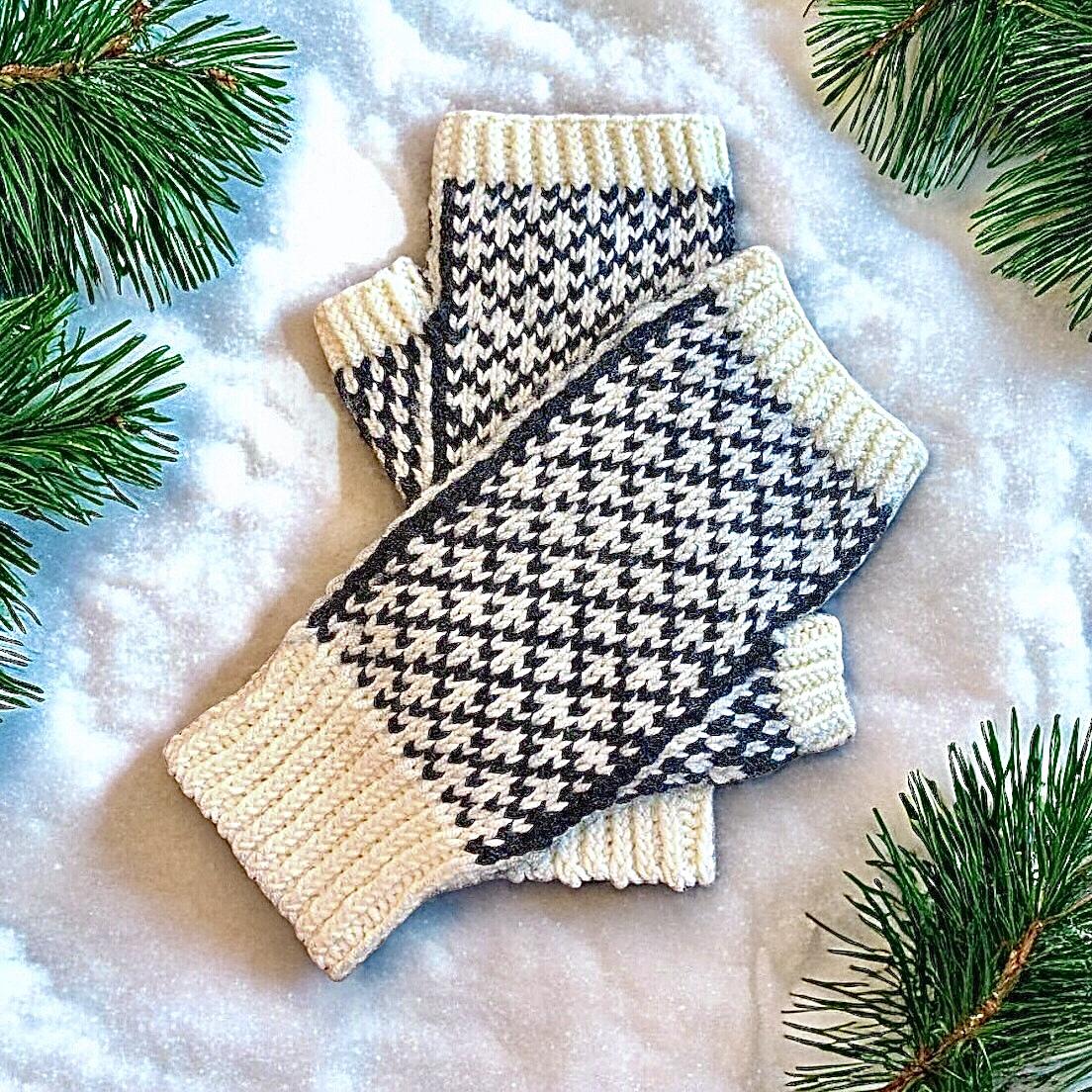 Penguin March Mittens
