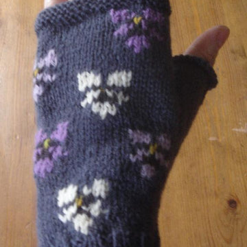 Violets fingerless gloves/mitts