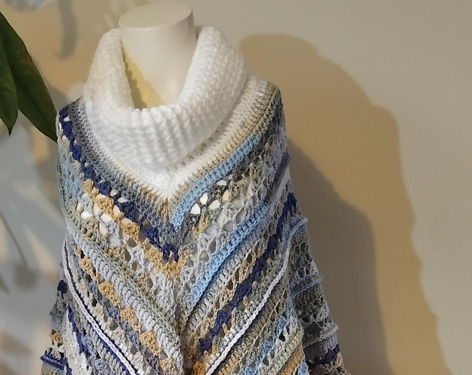 The Nordic Queen Poncho