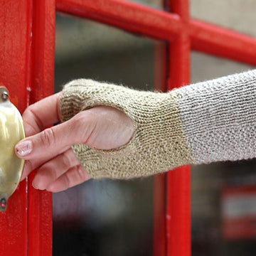 Brownlow Wristwarmers