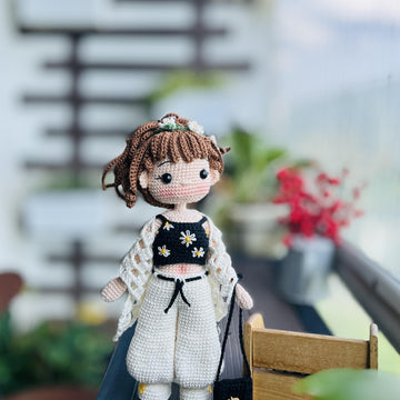 MAYA doll