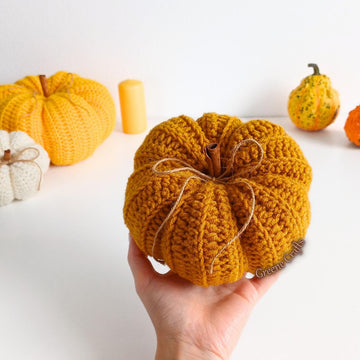 Rustic Pumpkin Centerpiece for Fall / Rustikale Kürbisse