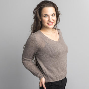 Classic alpaca sweater with V-Neck