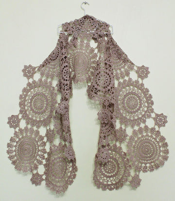 Rozette lacy scarf