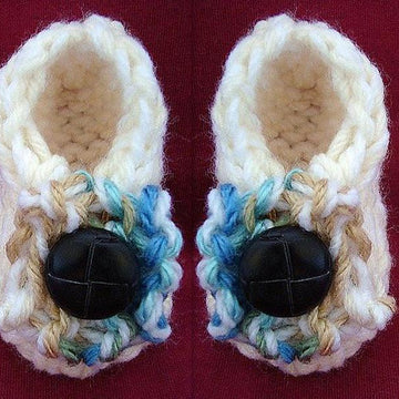 670 BEGINNER HAT AND BOOTIES, INFANT BABY