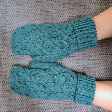 Staggered Cable Mittens