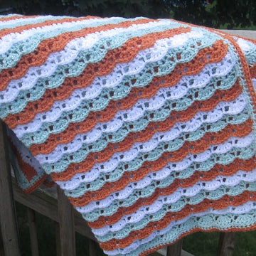 Wavy Shells Blanket