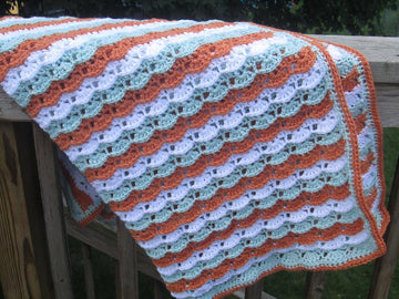 Wavy Shells Blanket