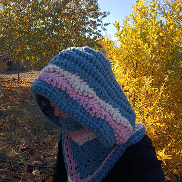 Gefion hooded cowl