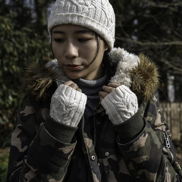 Witch Elm Mitts