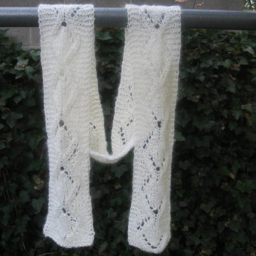 Lacey Diamonds, Scarf